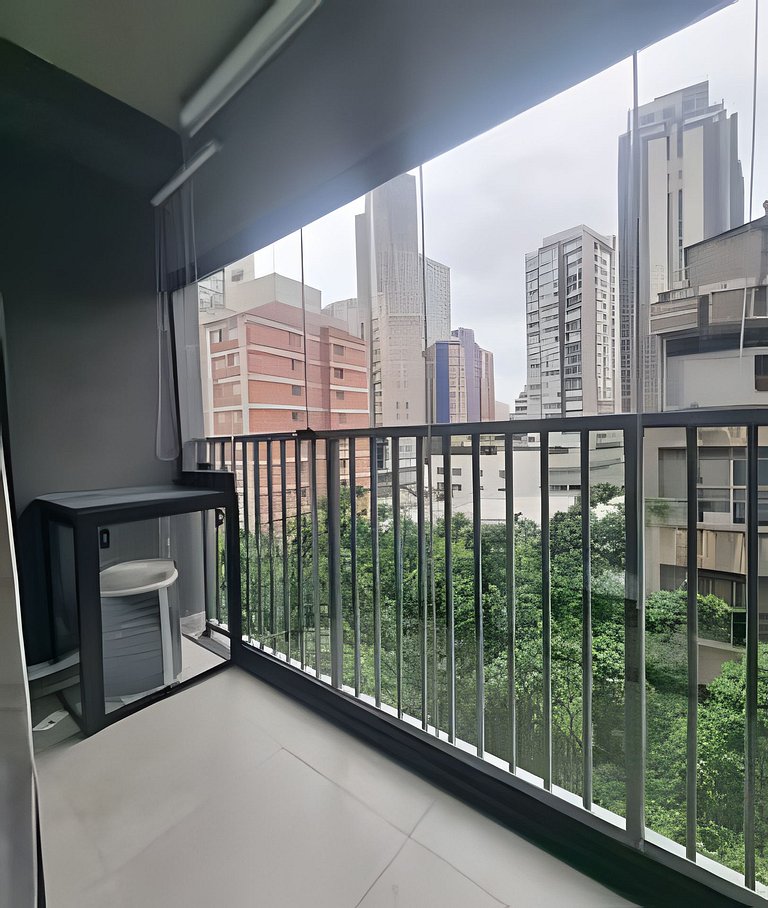 Apto com Varanda na Bela Vista
