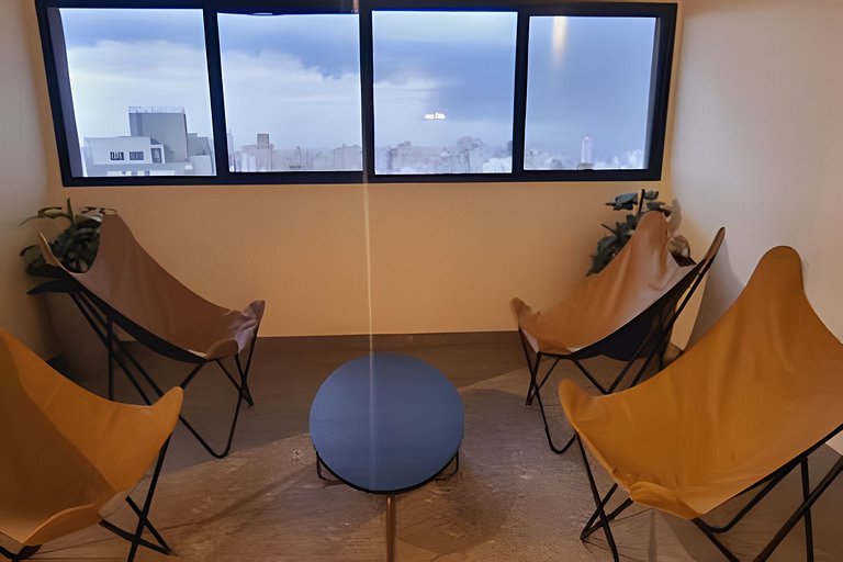 Apto com Varanda na Bela Vista