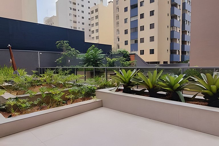 Apto com Varanda na Bela Vista