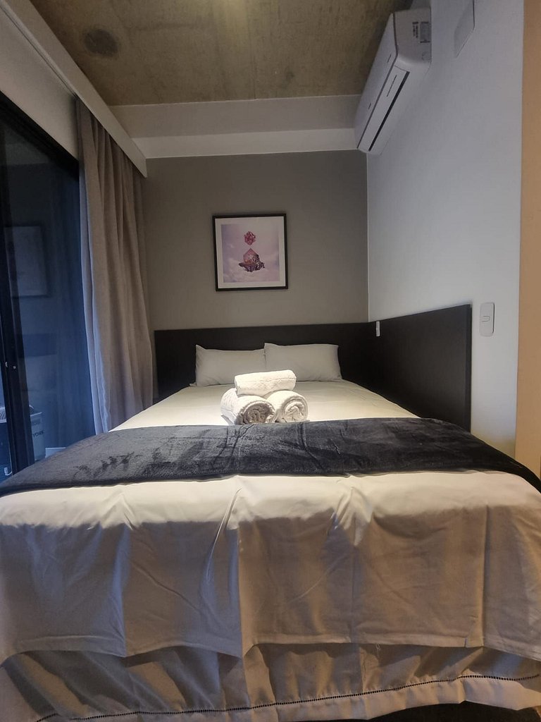 Apartamento com Varanda na Bela Vista