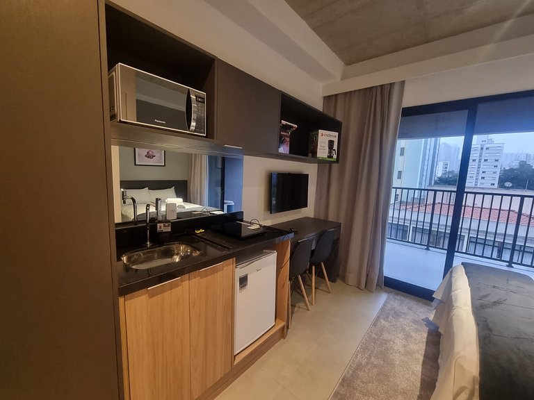 Apartamento com Varanda na Bela Vista