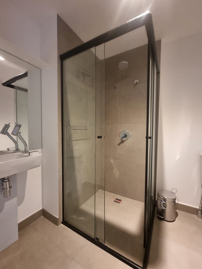 Apartamento com Varanda na Bela Vista