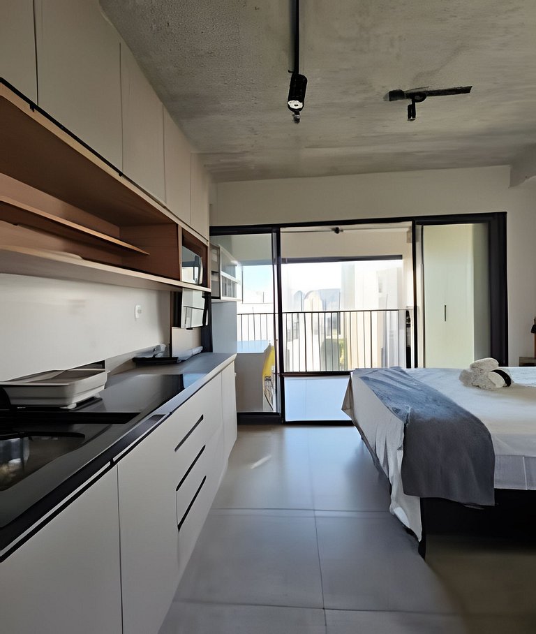 Lindo Apto Varanda na Bela Vista