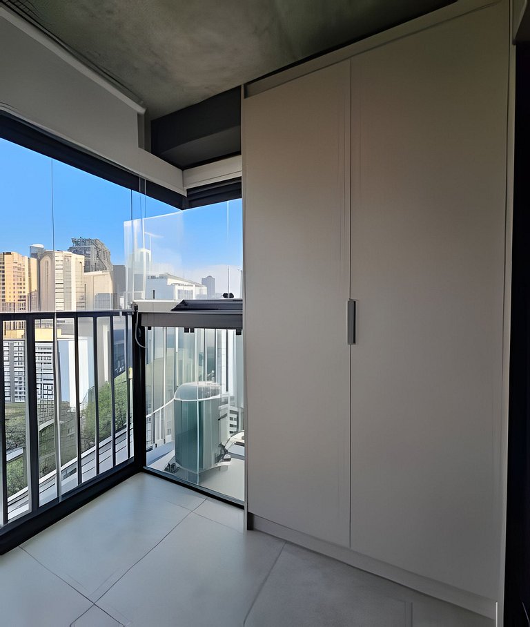 Lindo Apto Varanda na Bela Vista